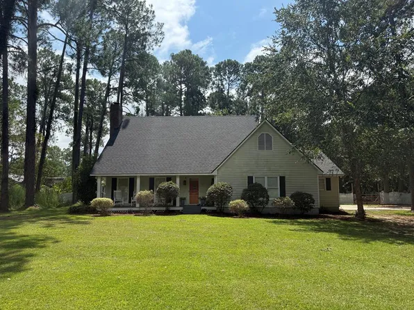 125 Pine Needle Rd, Fitzgerald, GA 31750