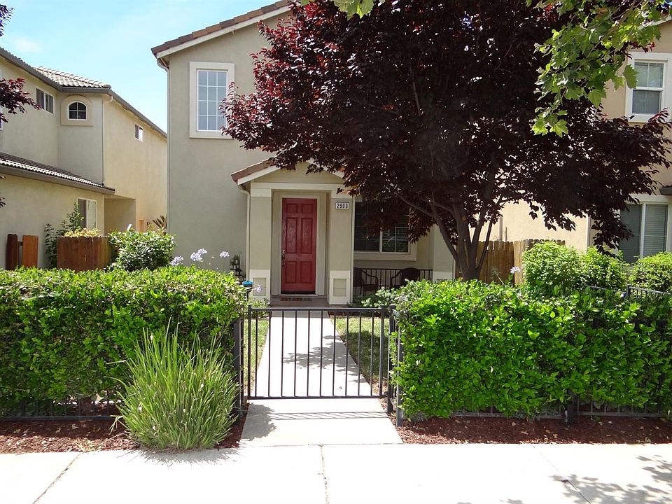 1st image of 2900 Mojave Dr