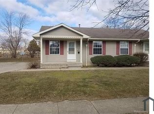 807 E 7th St, Monroe, MI 48161