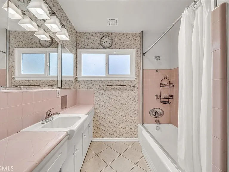 17722 Tulsa St — Photo 13