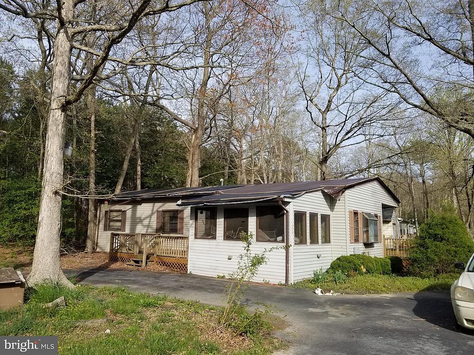 1st image of 32948 Holly Pines Dr