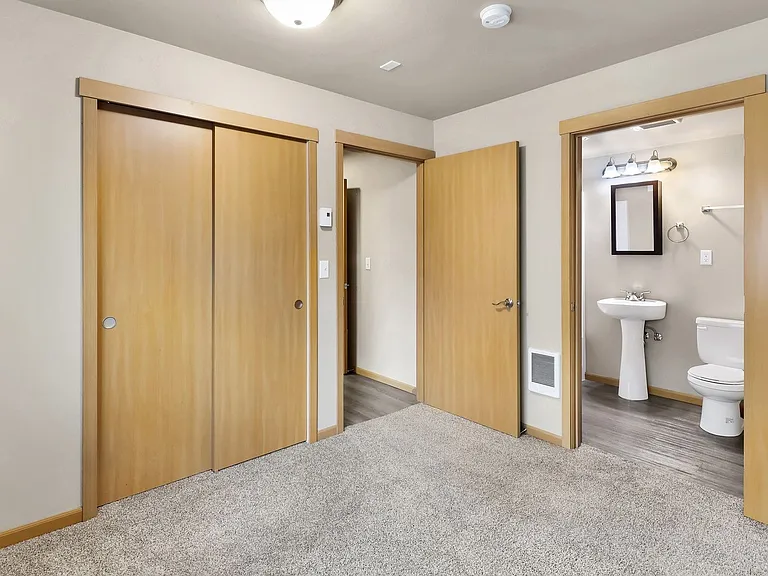 Tremezzo Apartments — Photo 74