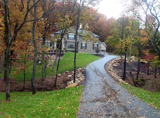 19217 Saint Albans Valley Dr, Glencoe, MO 63038