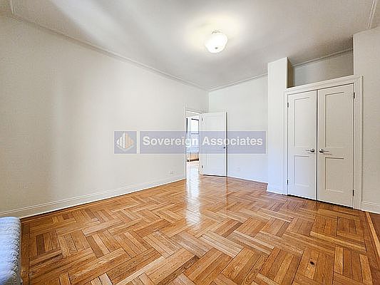 5th image of 652 W 163rd St APT 45