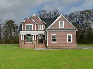 8006 Crittenden Rd, Suffolk, VA 23432