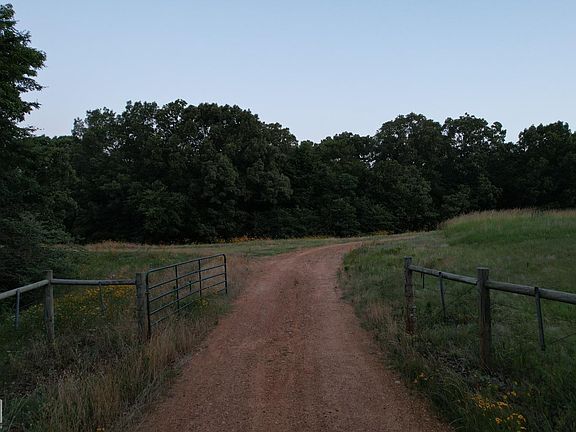 3rd image of 5 Old Military Ln