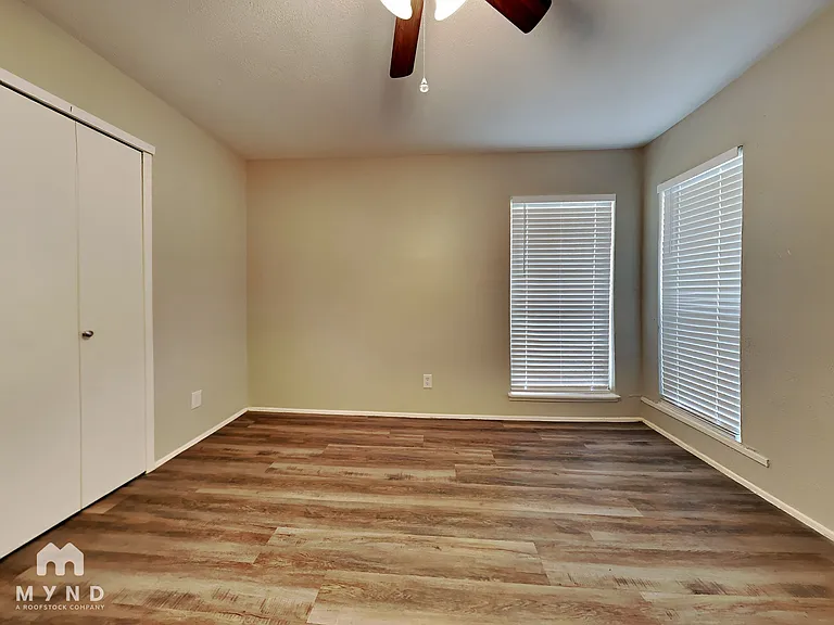 2822 Canary Ln — Photo 16
