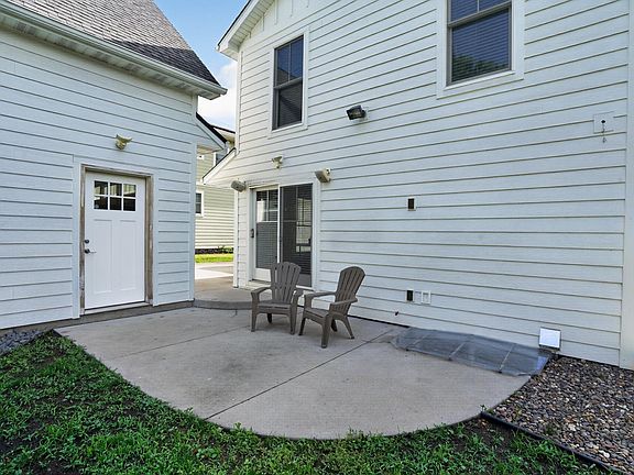 5th image of 5940 Wooddale Ave