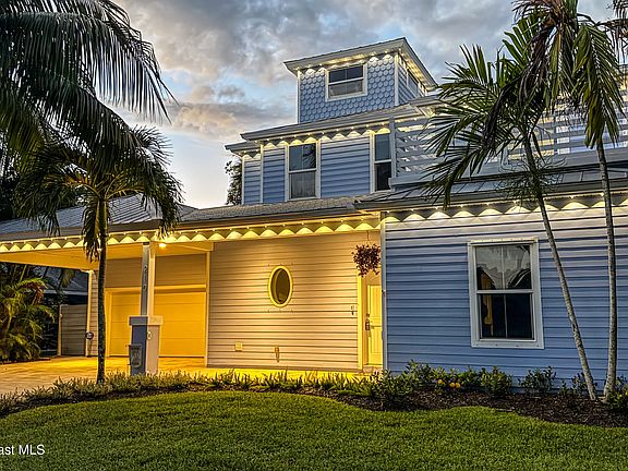 3rd image of 210 Pelican Dr
