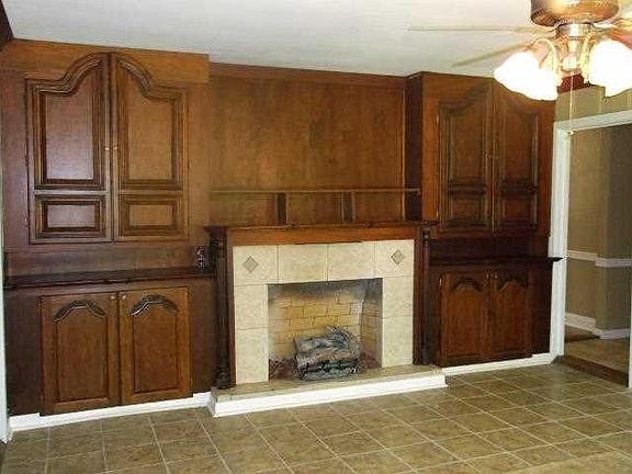3rd image of 205 Woodland Ave