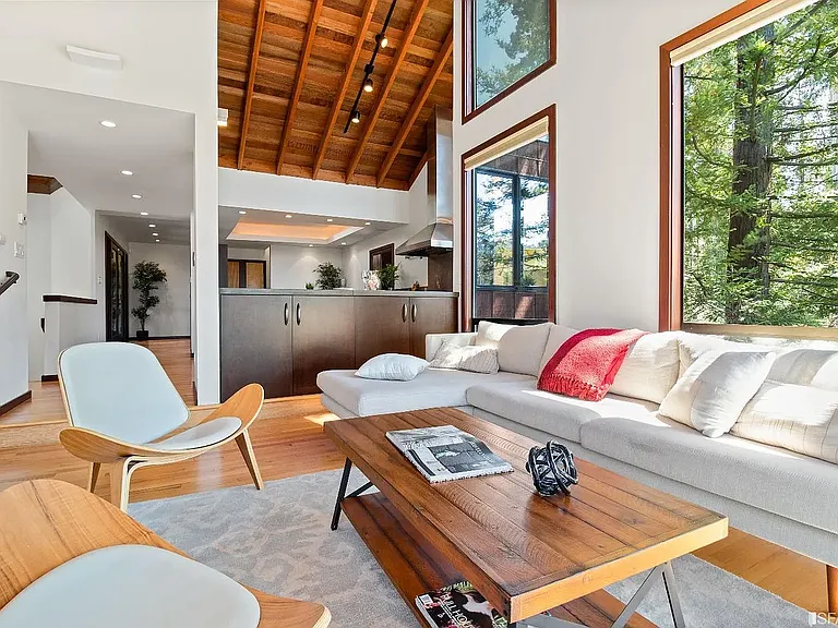 7068 Sayre Dr — Photo 27