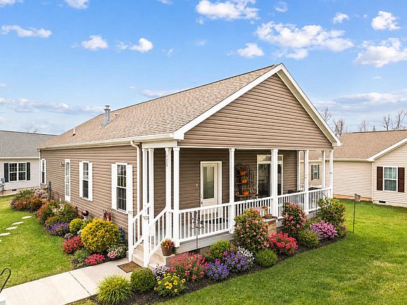 2nd image of 420 Dandelion Dr
