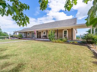 1115 Meadowview Rd, Galena, MO 65656