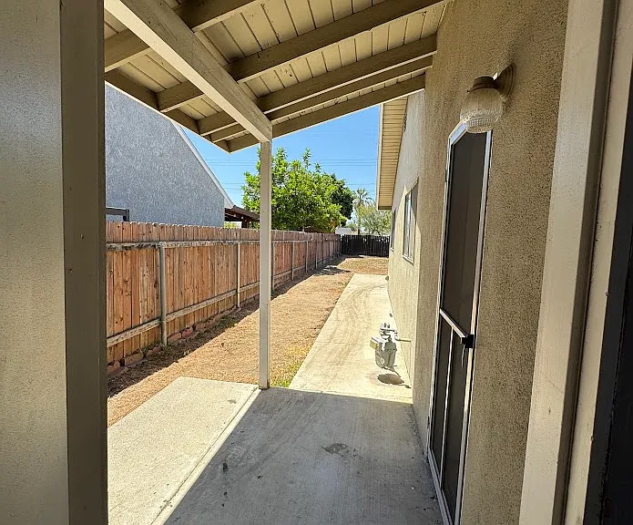 1227 N Garsden Ave — Photo 30