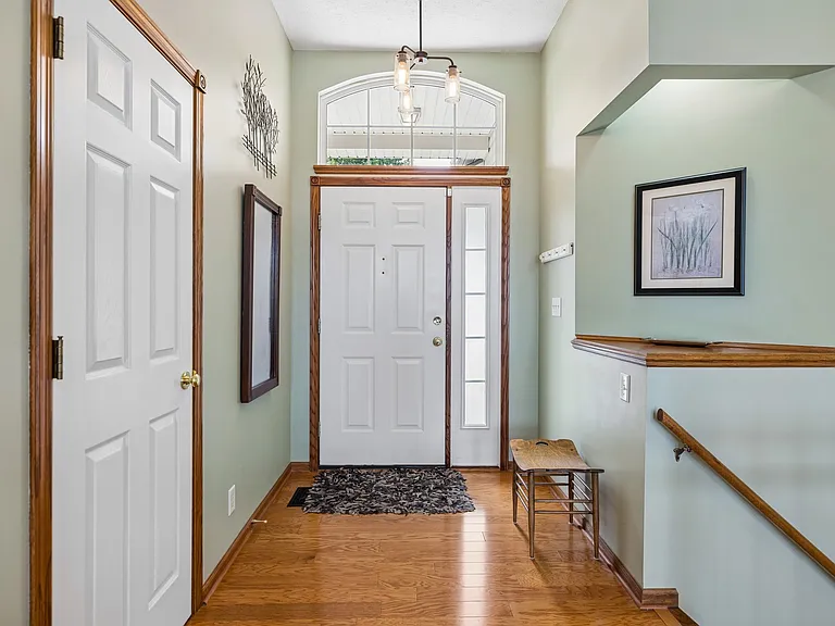 158 W Lombard Dr — Photo 9