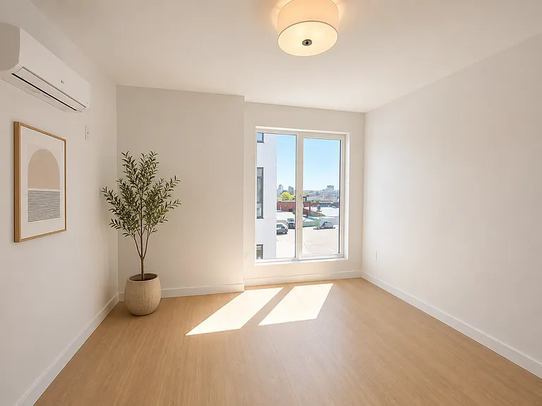 74 Webster St #5EE — Photo 9