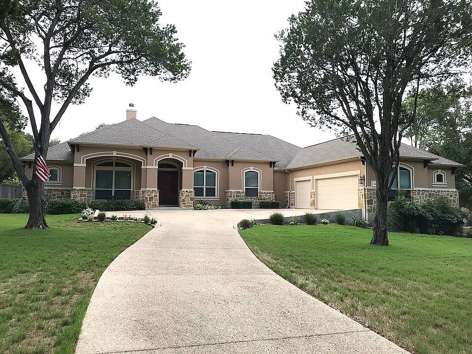 1st image of 19510 Creekview Oaks