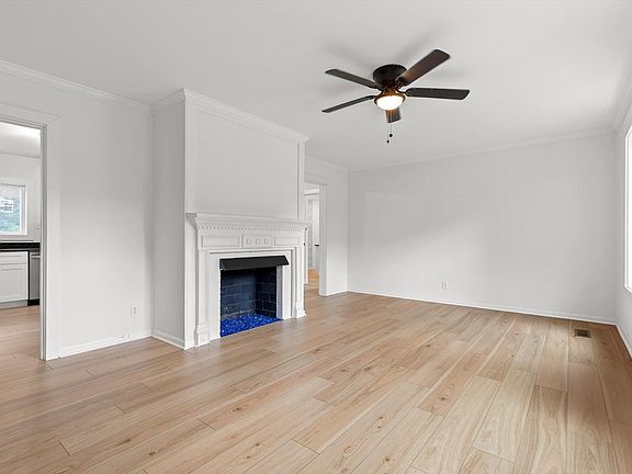 4th image of 109 Anderson Dr