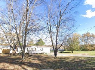 1318 Riley Creek Rd, Tullahoma, TN 37388