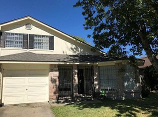 3902 Newcomen Dr, Houston, TX 77066