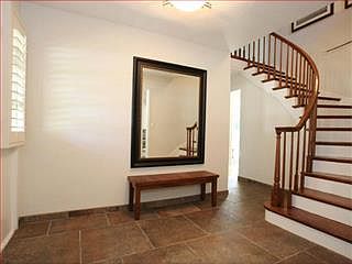 2nd image of 1298 Bedford Ct