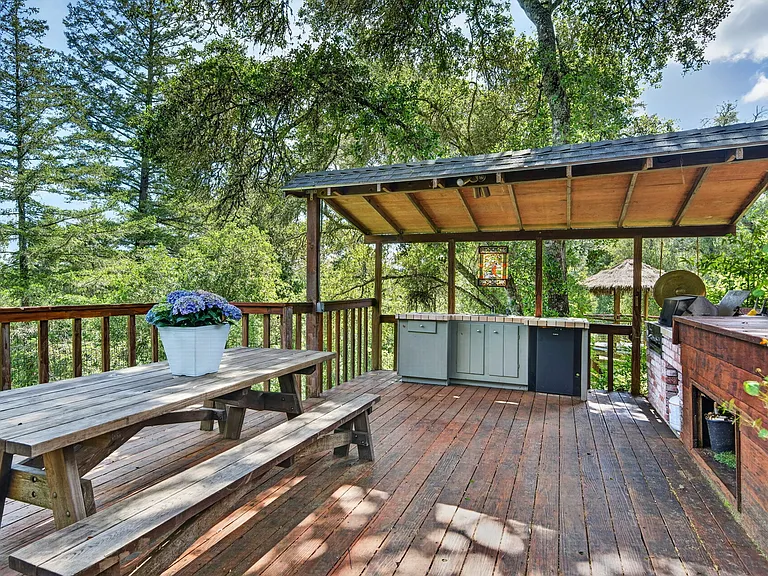2348 Mill Creek Ln — Photo 25