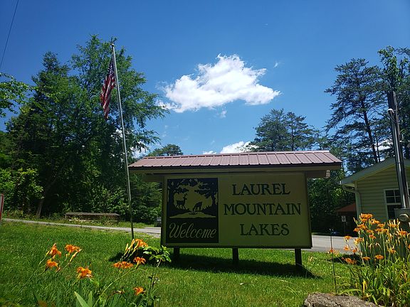 4th image of Laurel Lake Cir
