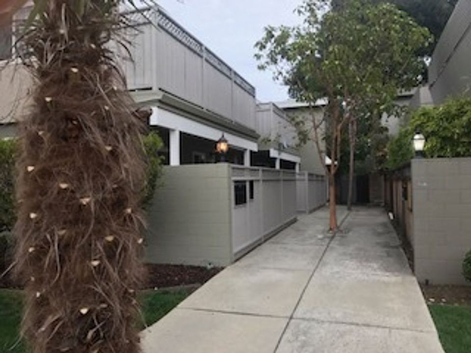 2nd image of 2172 Carlmont Dr APT 5