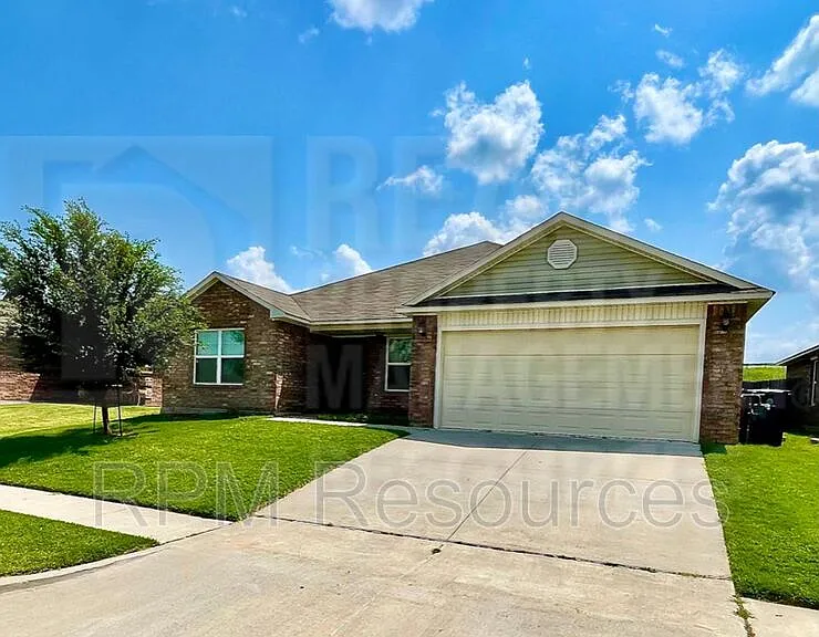 2920 Cider Mill Ln — Photo 3