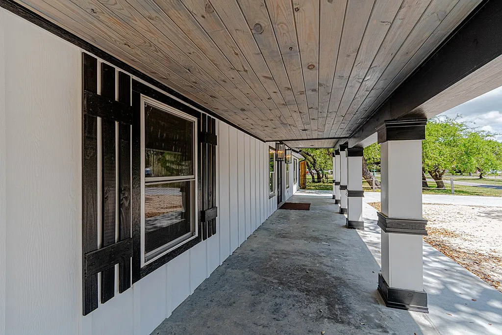 Building Photo - 47 Mockingbird Ln