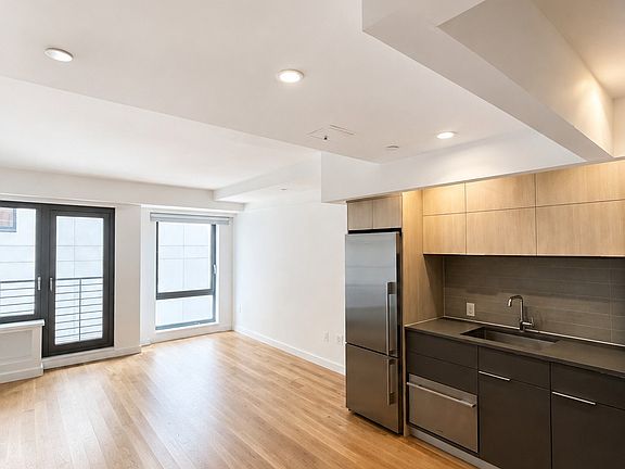 4th image of 500 Sterling Pl APT 2K