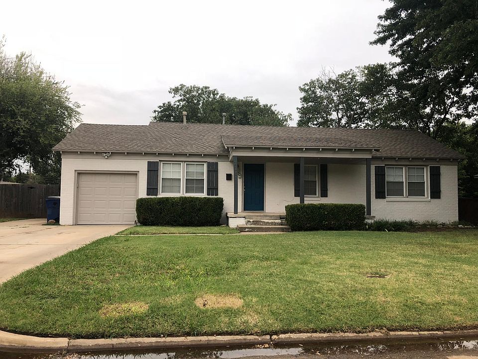 1st image of 2241 Westchester Dr