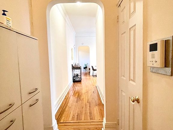 3rd image of 210 W 16th St APT 5C
