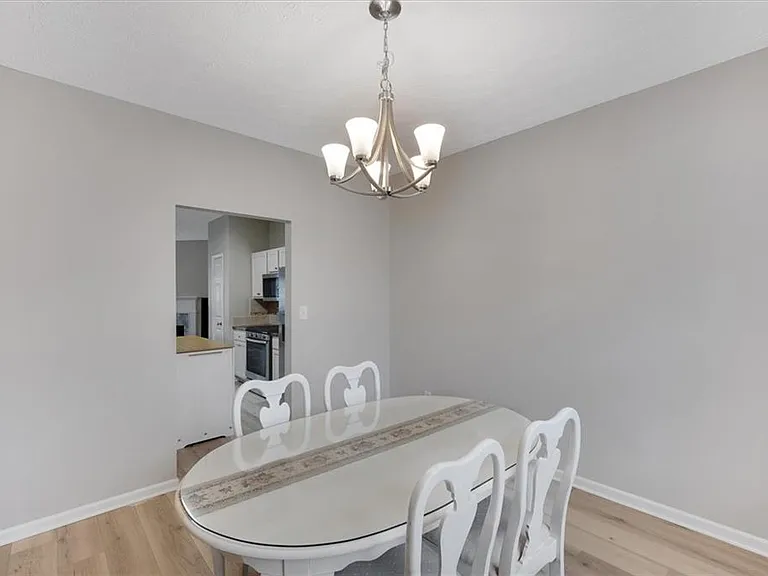 940 Tree Creek Blvd — Photo 8