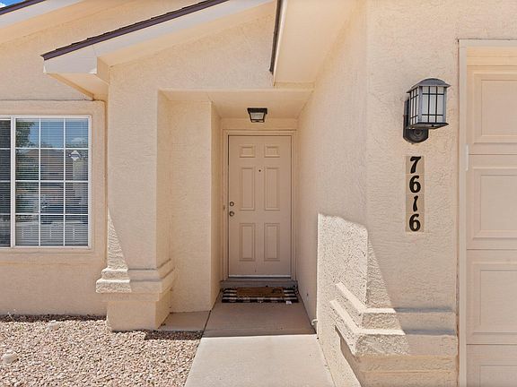 4th image of 7616 Kingsway Ct NW