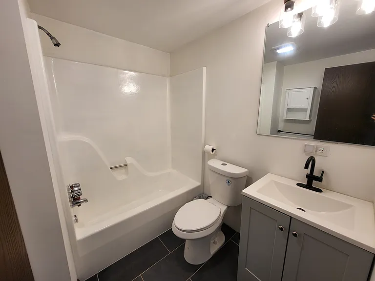 548 Clubhouse Dr — Photo 14