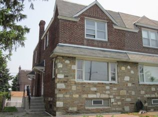 2757 Rhawn St, Philadelphia, PA 19152