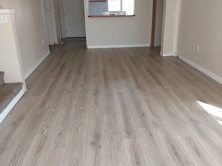 1242 W Lakeside Dr — Photo 3