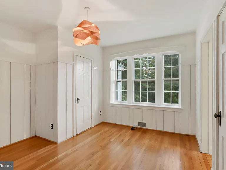 3273 Worthington St NW — Photo 16