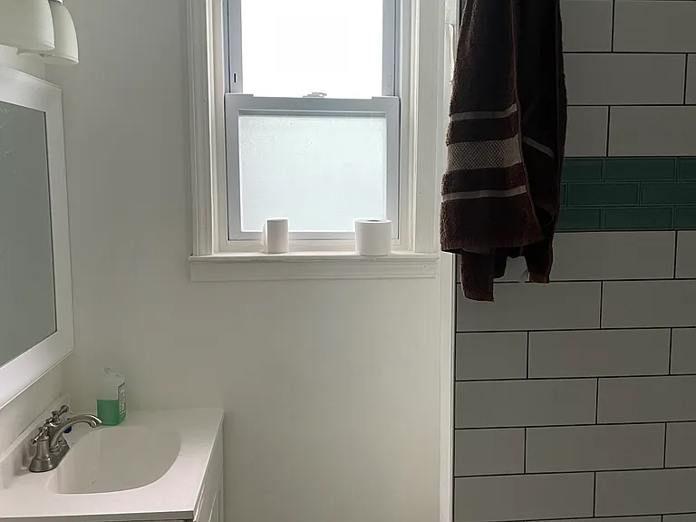 174 Boyd Ave #1 — Photo 8