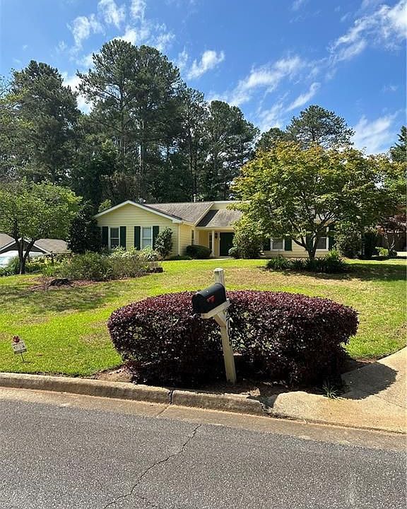 1st image of 2705 Shadow Pine Dr