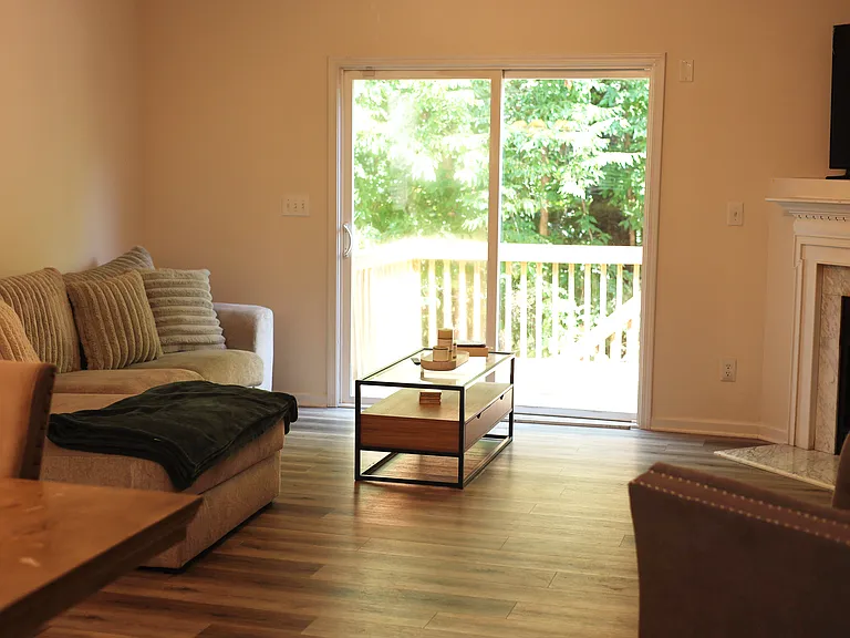 2405 Bay Harbor Dr — Photo 7