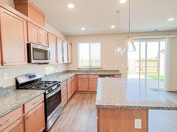 4th image of 12090 Agen Cir