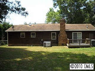 2nd image of 1304 Shady Oak Trl
