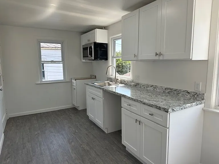 414 N 3rd St #2 — Photo 3