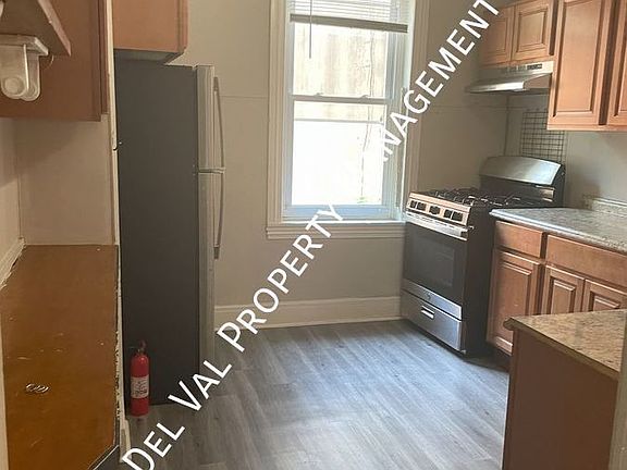 5th image of 333 N Saunders Ave #2