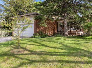73 Centre Ave, Toronto, ON M2M 2L4