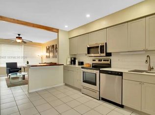 1031 SW 3rd St #1031, Hallandale, FL 33009