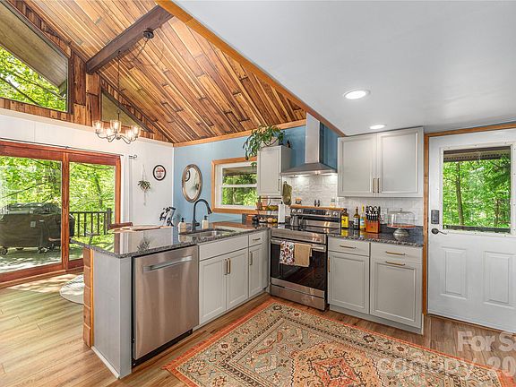 4th image of 154 Timberside Dr