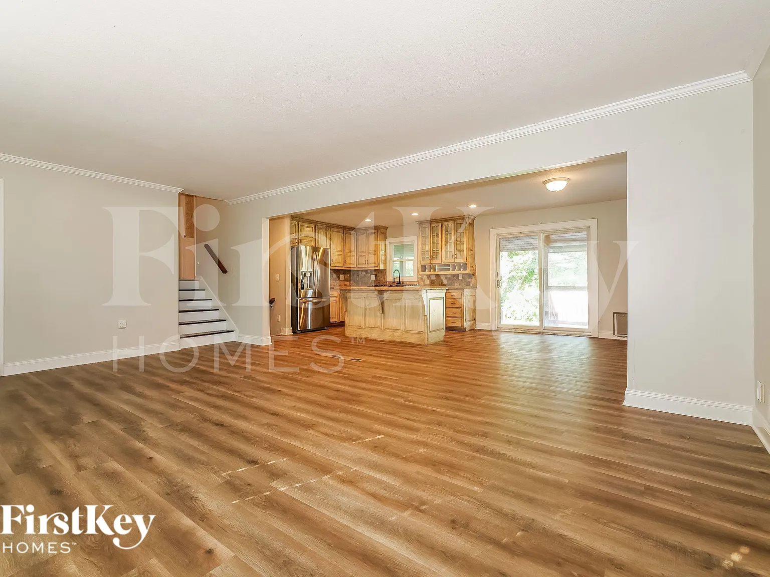 3 bed, 2.5 bath, 1141 sqft, $2,220 — Photo 3